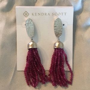 NWT Kendra Scott Marin Tassel Earrings Maroon
